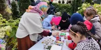 День матери на церковном дворе