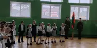 Торжественная линейка, посвящённая окончанию третьей четверти